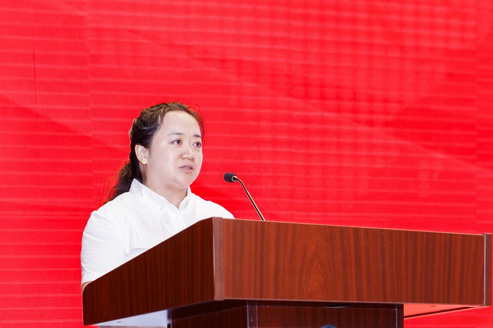 刘卉卉1.jpg